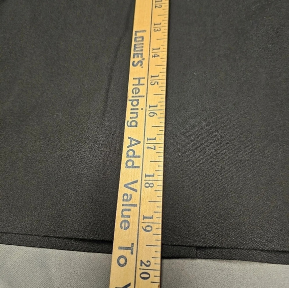 GAP Classic Black Skirt Sz 6 - Picture 8 of 8